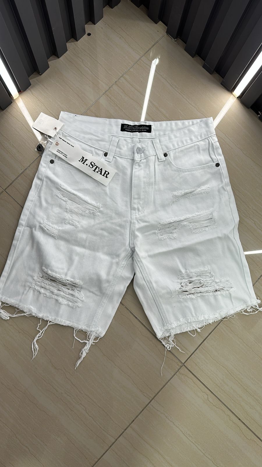 Short blanco
